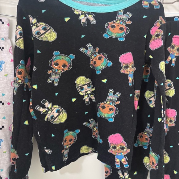 Bundle of 2 L.O.L. Surprise! Kids long sleeve Pajama Sets Gray and Black - Picture 4 of 11